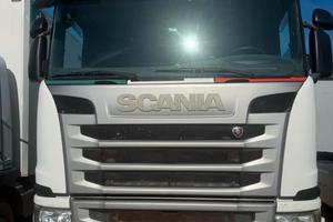 SCANIA TRATTORE STRADALE METANO PER SEMIRIMORCHIO