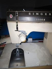 Macchina da cucire elettrica della Singer