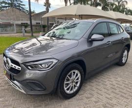 MERCEDES-BENZ GLA 180 d Automatic Sport