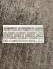 Tastiera bluetooth apple
