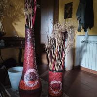 coppia di vasi da arredo,in mosaico di vetro rosso
