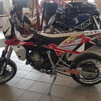 Husqyarma sm 125