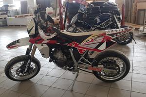 Husqyarma sm 125