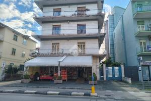 5 LOCALI A POMIGLIANO D'ARCO