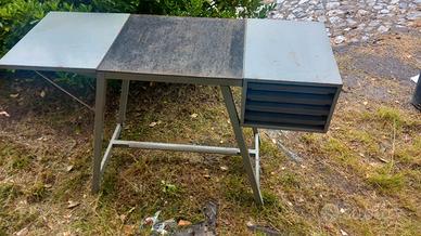 Tavolo industriale metallo pieghevole 4 cassetti