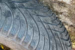 Gomme quattro auto kleber