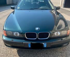 BMW 523i ACTIVA