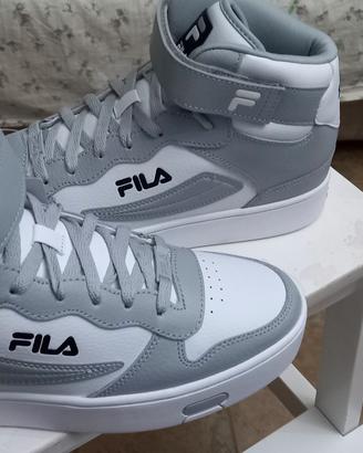 SCARPE DELLA FILA   NUMERO   42/5