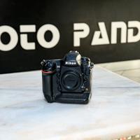 Nikon D5 + 2 batterie EN-EL18 e XQD 32gb