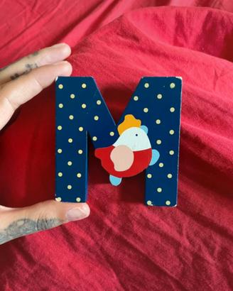 Lettera decorativa in legno