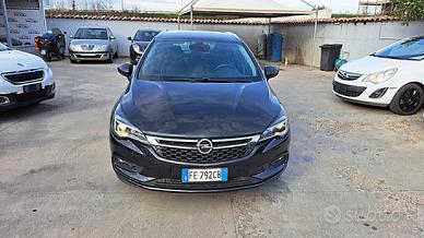 Opel Astra 1.6 CDTi 136CV Sports Tourer Automatica