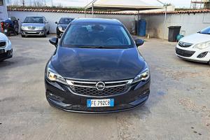 Opel Astra 1.6 CDTi 136CV Sports Tourer Automatica