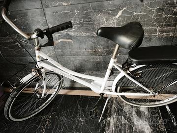 Bici da Città Vintage UsataPoco Perfetta Primavera