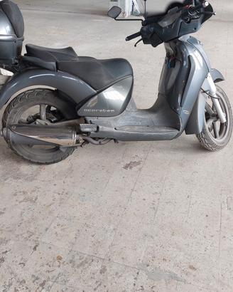 Aprilia Scarabeo 250 - 2007