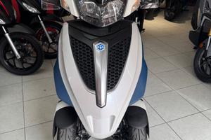 Piaggio MP3 300