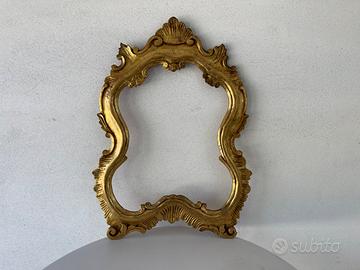 Cornice fondo di magazzino