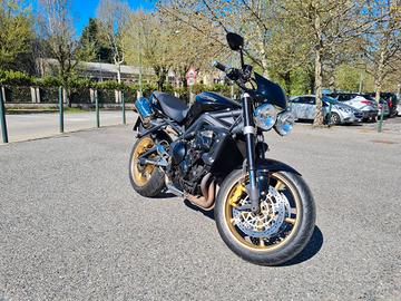 Triumph Street Triple 675 R (2010) – Solo 28000 km