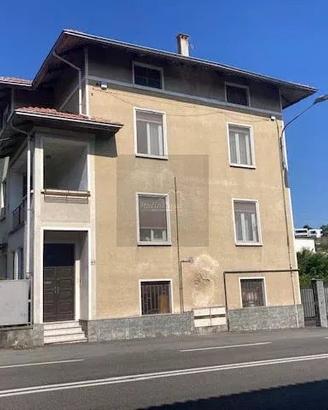 Casa indipendente con giardino a Biella