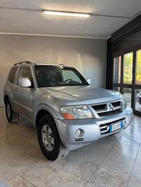 Mitsubishi Pajero 3.2 DI-D 16V aut. 3p. Instyle DP