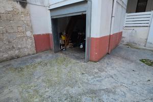 Box auto soppalcato in pieno centro