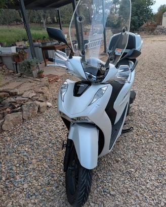 Honda  SH150 unica propietaria  02\ 2024 km 9232