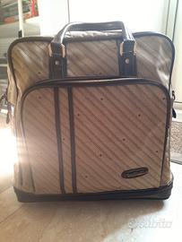 Valigia vintage anni '70/80 con ruote