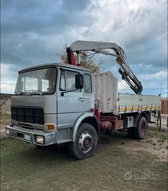 Fiat 150 ribaltabile con gru