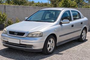 Opel Astra 1.4i 16V benzina, immatricolata 07/2001