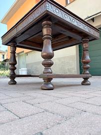 Tavolo allungabile in noce