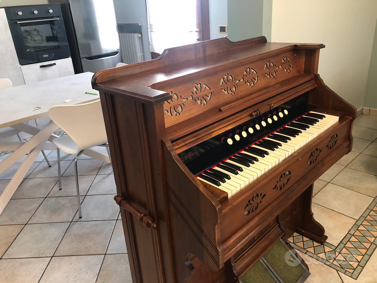 Pacco Di Cartone Chiuso Marrone Situato Sulla Mappa Gps Passare Al Puntatore Gm901685878 248754089 - Foto 12