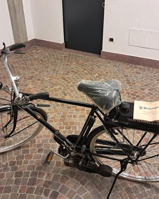 bicicletta d'epoca a motore  mosquito bianchi 