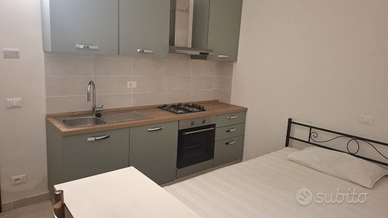 Monolocale vicino stazione Padova