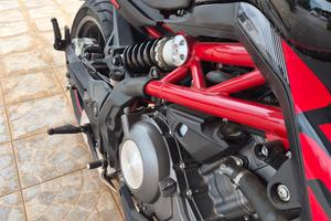 Moto 300 benelli