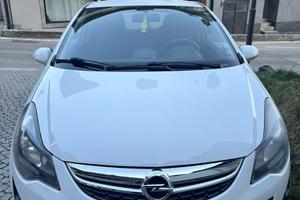 Opel corsa 2013 benzina e gpl