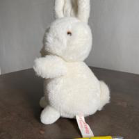 Coniglietto bianco in peluche