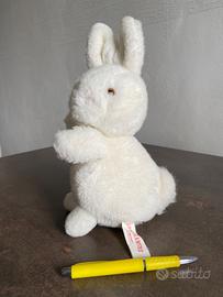 Coniglietto bianco in peluche