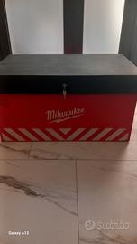 baule in metallo