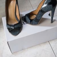 Decollete aperte in pelle e jeans Osmose