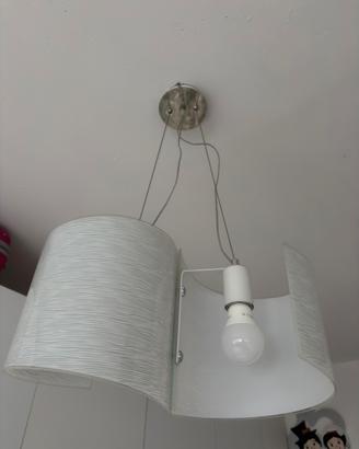Lampadario moderno a sospensione in vetro – bianco