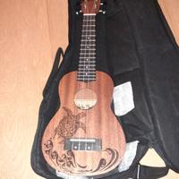 Ukulele soprano Thomann +corde+custodia originali