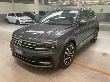 Volkswagen Tiguan 2.0 TDI 150 cv DSG 4MOTION R-LIN