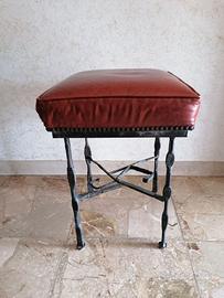 sgabello ferro battuto con cuscino in pelle
