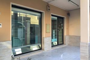 Locale commerciale arredato