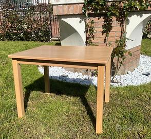 Tavolino in legno massello per bambini