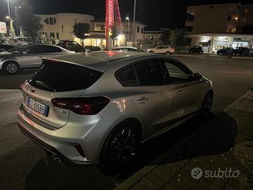 Ford Focus St Line ecoboost 1.0 hybrid