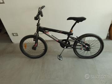 bicicletta bmx 