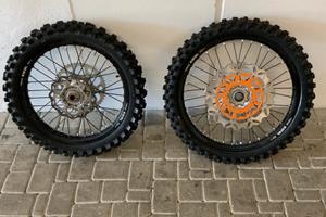 Cerchi e gomme ktm