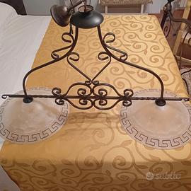 lampadario in ferro battuto