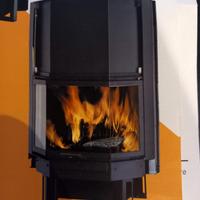 CAMINO A LEGNA CANALIZZATO CON VENTILAZIONE