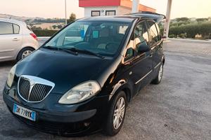 Lancia musa colore nera .  € 1999